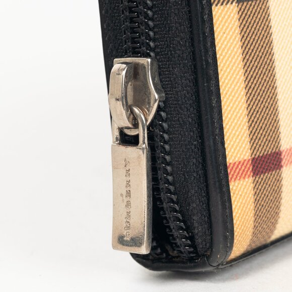 Burberry House-Check Leather-Trim Long Zip Wallet - Picture 7 of 9
